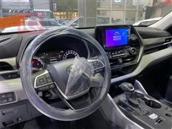 تۆیۆتا هایلاندەر